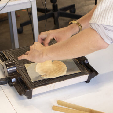 faubourg132_design_art_gaufre_outil_installation_artistique_artisanat_numerique_interreg_ecomusee_patrimoine_recherche_conception_recette_gaufre_cuisson_4BD